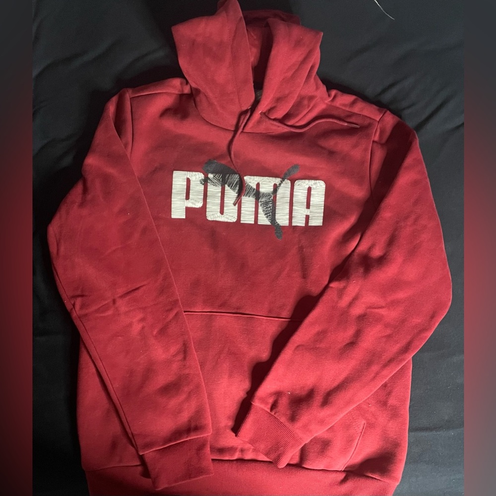 Puma Pullover/Hoodie